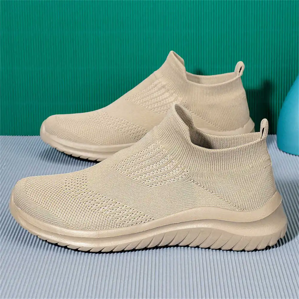 Beige Zachte Nieuwe Nieuwighei - Luxury Lifestyle Outfit recensie en prijs